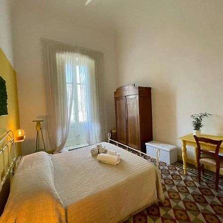 4 Balconi House-Appartamento Salentino Nel Centro Di Лечче Экстерьер фото