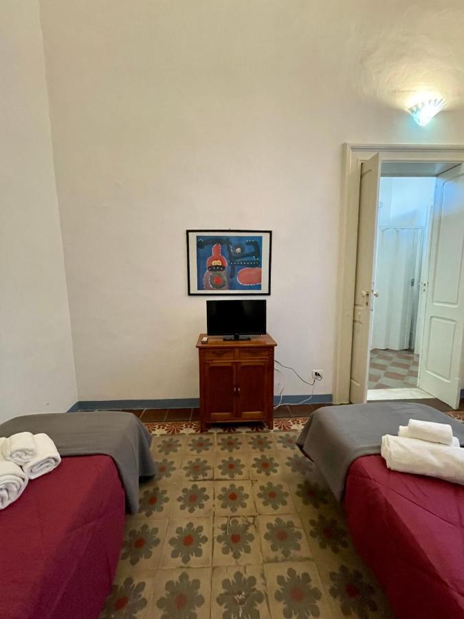 4 Balconi House-Appartamento Salentino Nel Centro Di Лечче Экстерьер фото