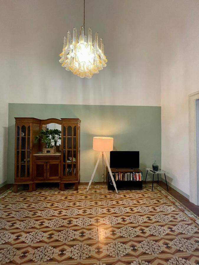 4 Balconi House-Appartamento Salentino Nel Centro Di Лечче Экстерьер фото